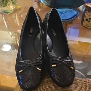 Vaneli Black Flats with Bow Detail A-5